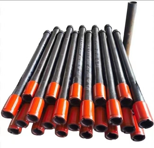 2-3/8 - 4.7PPF EUE - 4 pieds - L80-9CR - API 5CT- Avec accouplement de gaze ou d'huile