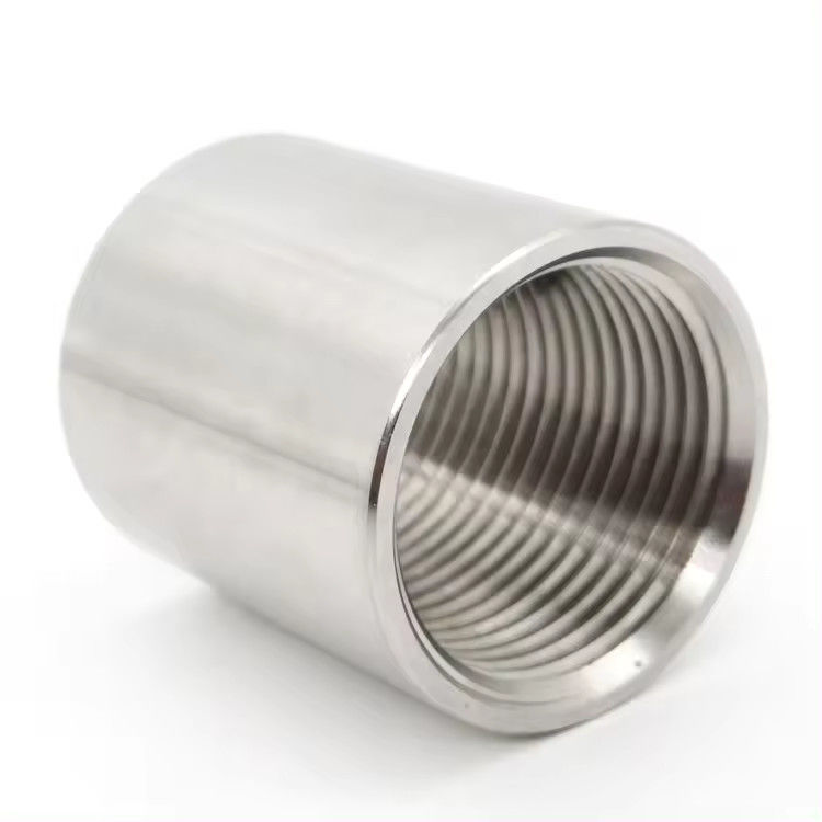 5 1/2 API 5CT Tubes et boîtiers en acier au carbone Combinaison ou couplage réducteur pour puits de pétrole et de gaz
