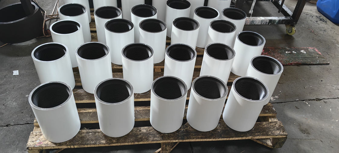 Couplings de boîtier à filetage anti-vibration 9-5/8 pouces 47 lb/ft L80 acier API 5CT Charge dynamique 15K PSI