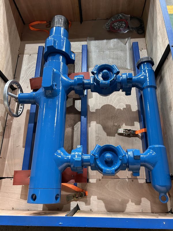 13-3/8' API Casing LTC BTC Boucle connectée 35Mpa Pression de travail Double prise Tête de cimentation avec emballage en bois