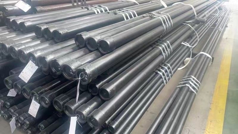 API 5CT Norme 13-3/8 STC Anti haute pression P110 Tubes et boîtiers complets avec anneaux de sécurité et avec des tétons